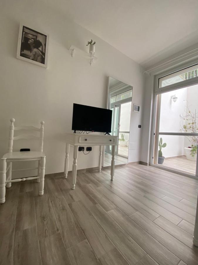 مبيت وإفطار ليتشي La Casa Di Nina المظهر الخارجي الصورة